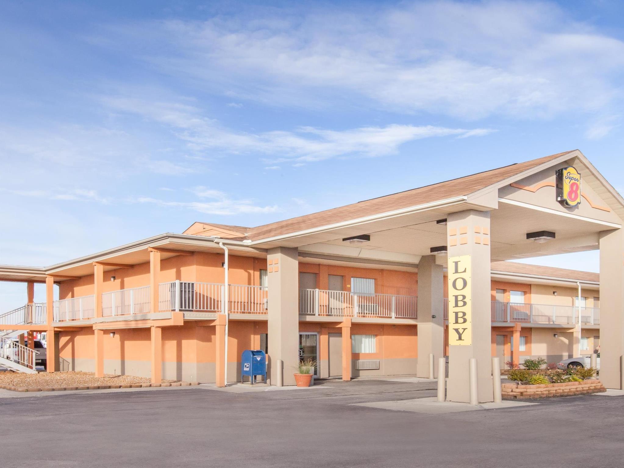 Super 8 By Wyndham Millbury/Toledo Hotel Kültér fotó