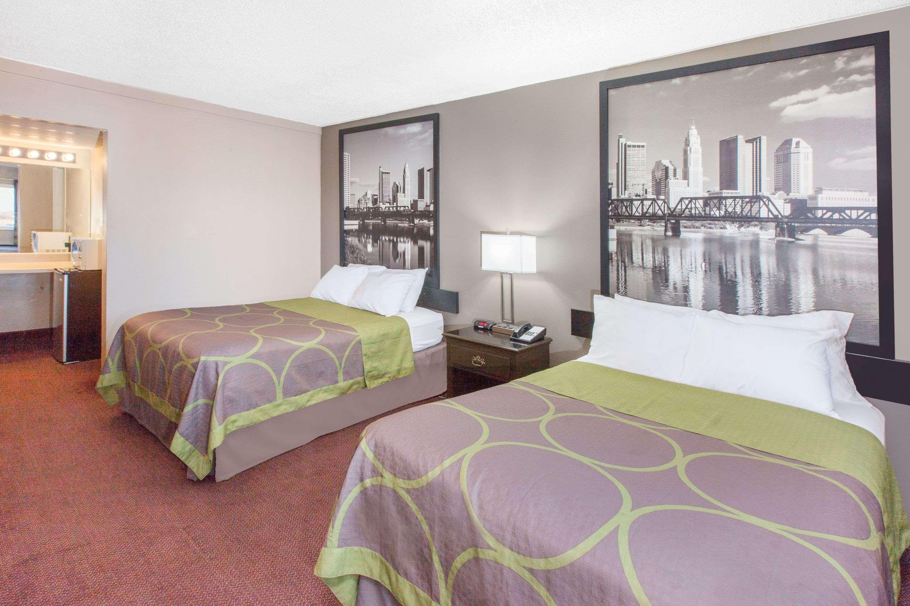 Super 8 By Wyndham Millbury/Toledo Hotel Kültér fotó