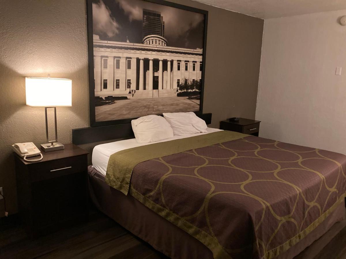 Super 8 By Wyndham Millbury/Toledo Hotel Kültér fotó