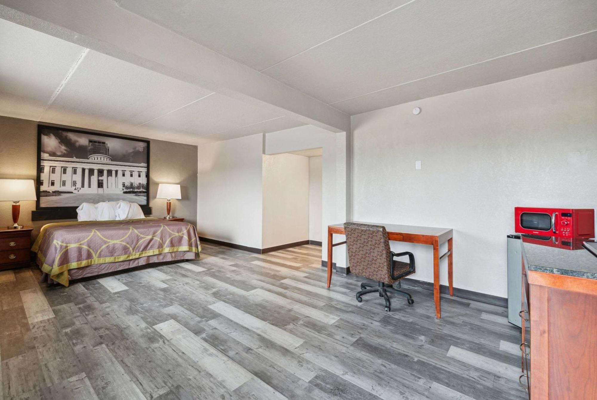 Super 8 By Wyndham Millbury/Toledo Hotel Kültér fotó