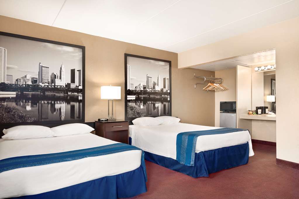 Super 8 By Wyndham Millbury/Toledo Hotel Szoba fotó
