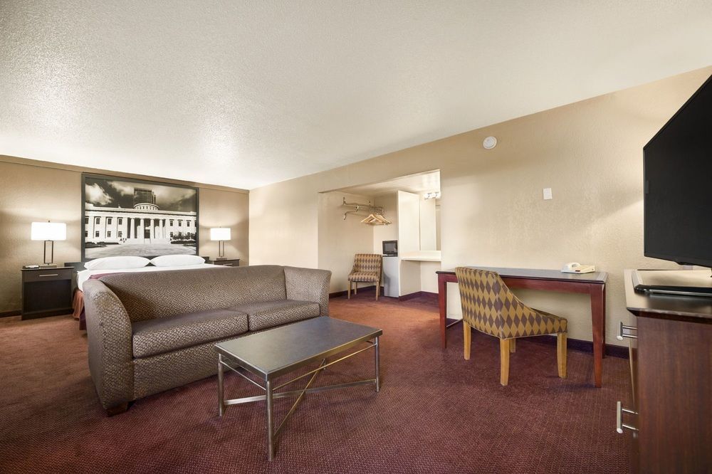Super 8 By Wyndham Millbury/Toledo Hotel Kültér fotó